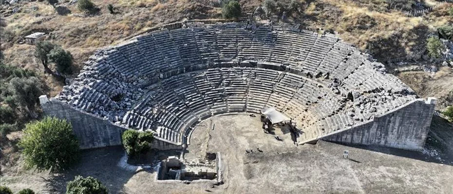Letoon Kutsal Alanı’ndaki 8 bin kişilik tiyatro restore edilecek