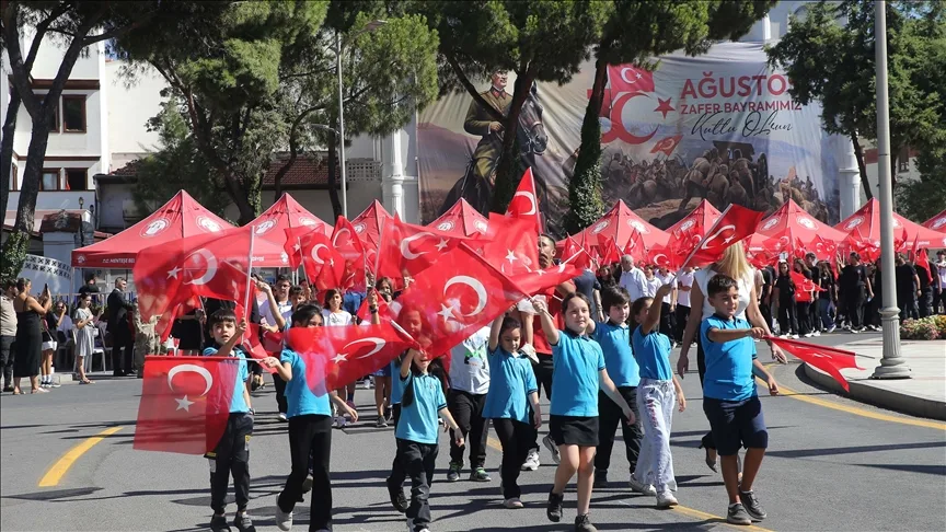 30 Ağustos Zafer Bayramı kutlanıyor