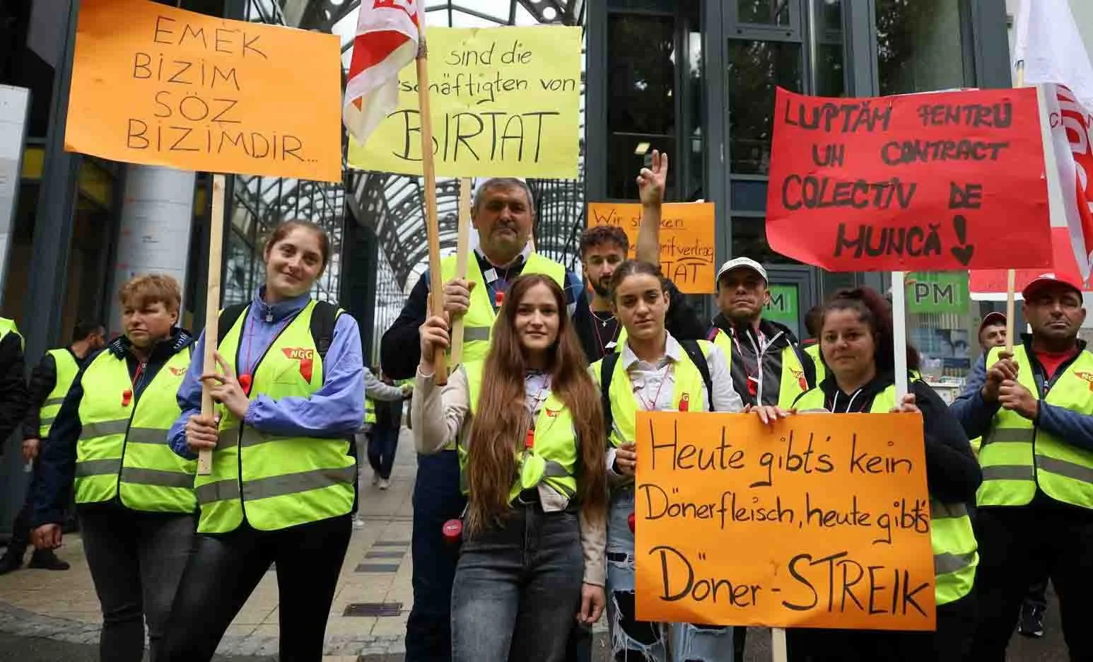 Almanya’da BİRTAT Döner işçileri grevde