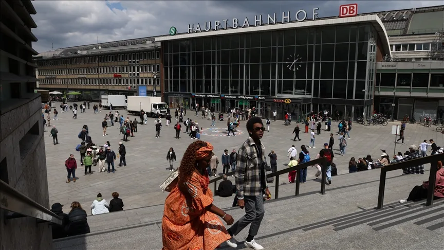 Almanların çoğunluğu olası ülke savunmasında eline silah almak istemiyor