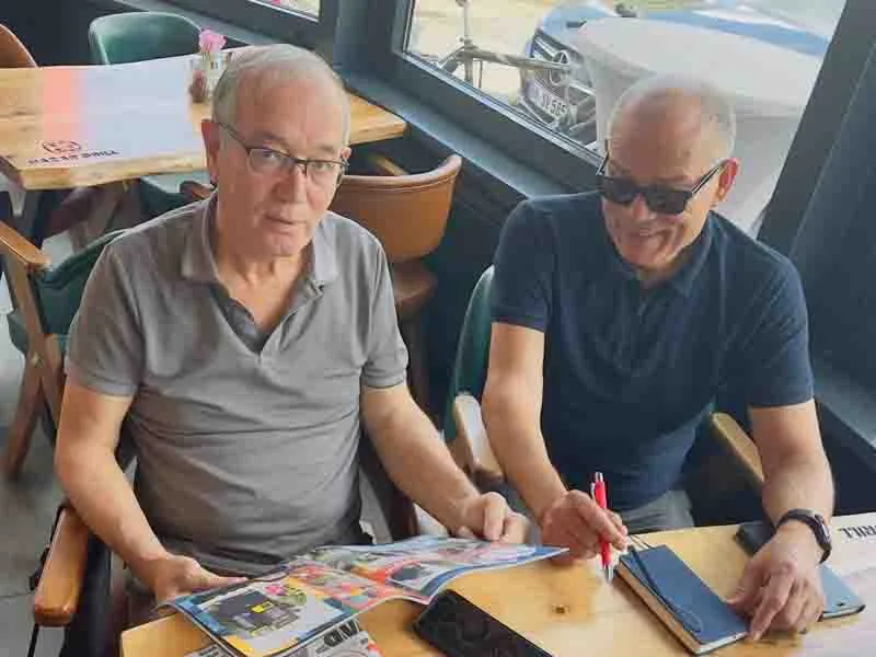 Eski Eğitim Ataşesi Emin Yaldız Hamburg’da Dostlarıyla Buluştu