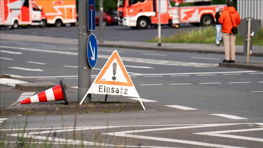 Berlin`de bomba nedeniyle 10 bin kişi tahliye edildi
