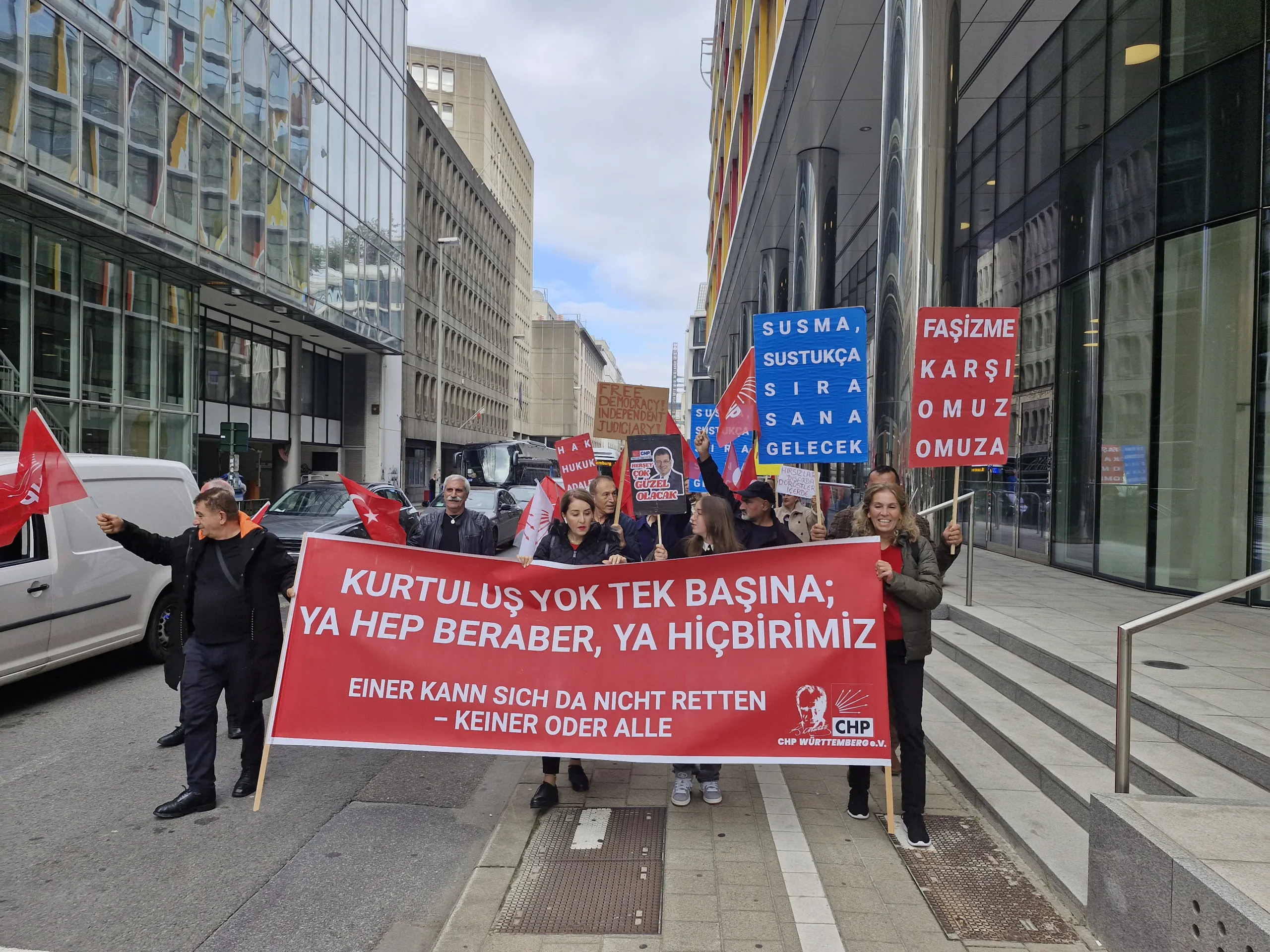 CHP, Avrupa Çıkarmasını Brüksel’den Başlattı