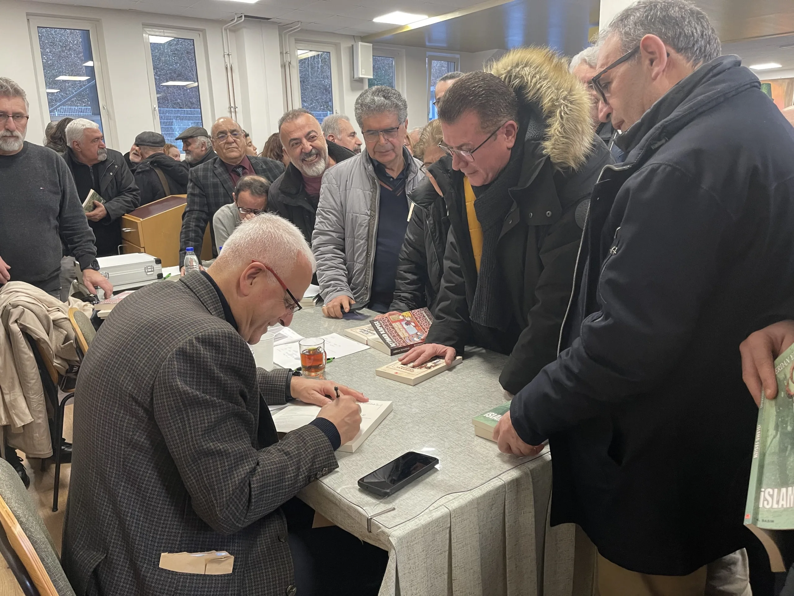 Fikir Atölyesi’nden Basın Açıklaması: “Merdan Yanardağ Serbest Bırakılsın”