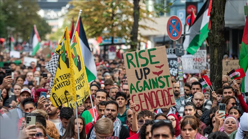 Almanya’dan İsrail’e koşulsuz destek politikasına son vermesi istendi