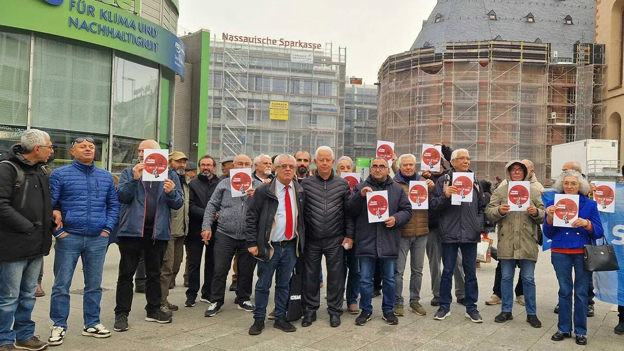 Frankfurt’ta Merdan Yanardağ ve TELE1’e Destek Eylemi: “Basın Özgürlüğü Susturulamaz”