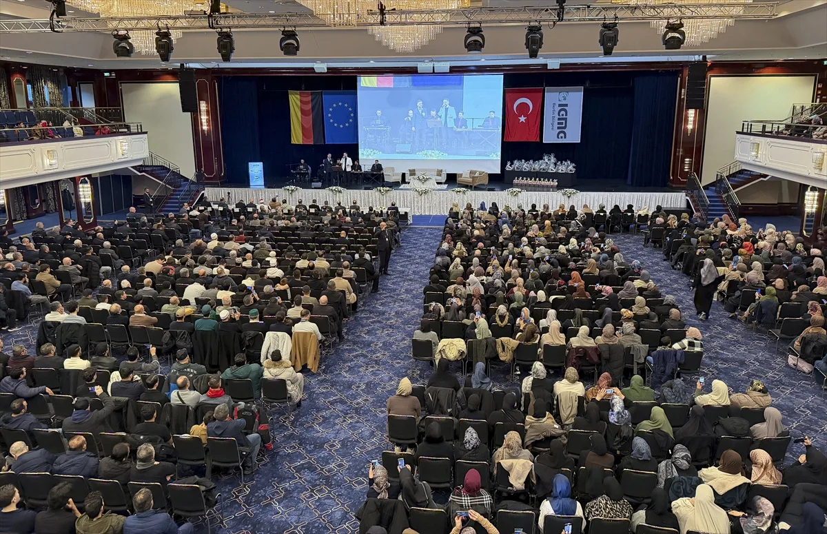 Berlin’de “Maide-i Kur’an Programı” düzenlendi