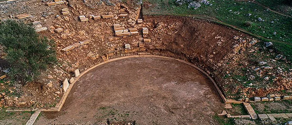 Gölyazı Antik Tiyatrosu’nda Orijinal Basamaklar Yerine Yerleştiriliyor