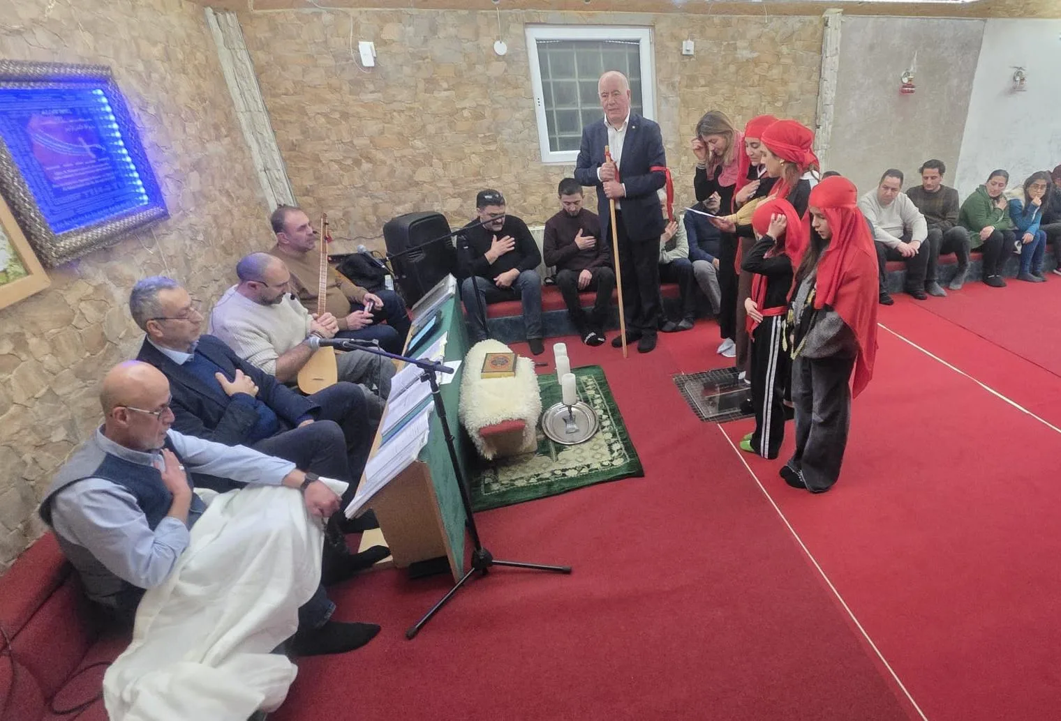 Coburg’da düzenlenen Birlik Cem’i yoğun ilgi gördü