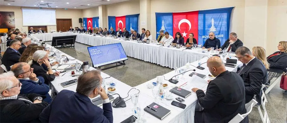 Turizmcilerden İzmir’de elektrikli bisiklet taksi adımına tam destek
