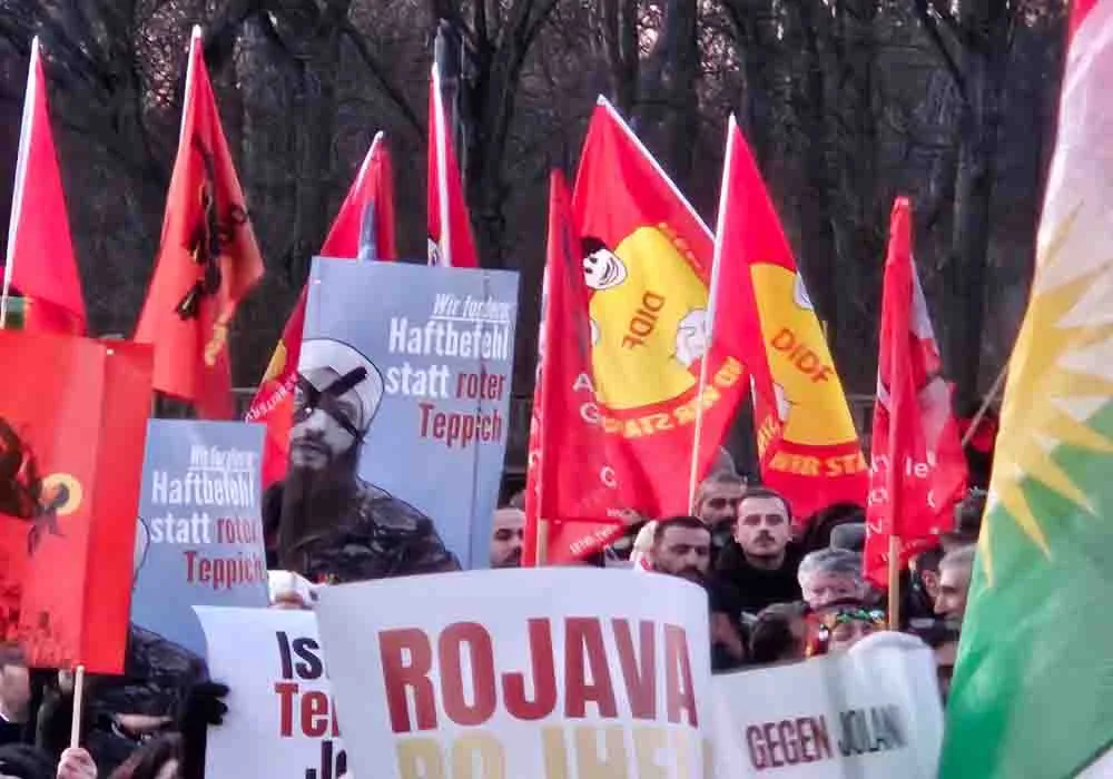 Federal Hükümetin Ahmed Şara Tutumu Berlin’de Protesto Edildi