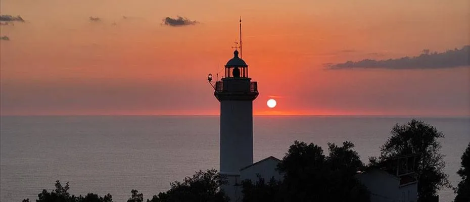 Gelidonya Feneri Akdeniz’de yol göstermeye devam ediyor