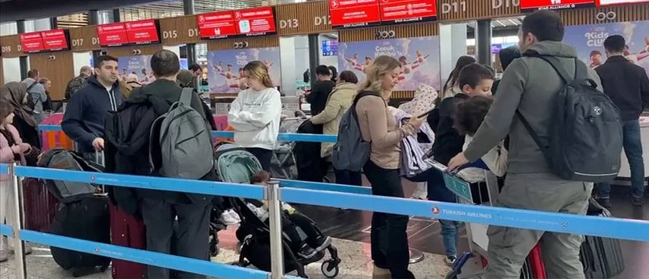 İstanbul havalimanlarında bayram yoğunluğu sürüyor