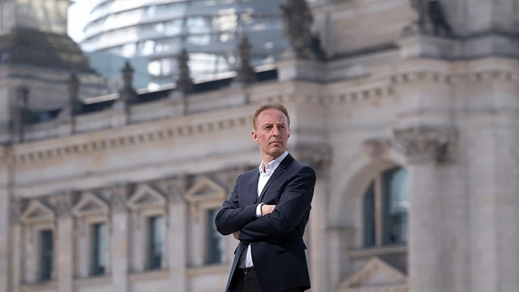 SPD Milletvekili Karaahmetoğlu’ndan von der Leyen eleştirisi