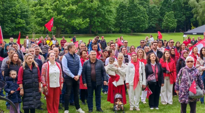Başkonsolos Cebeci: “Türkiye Cumhuriyeti Siz Gençlere Emanet”