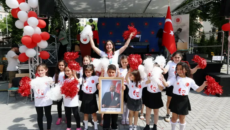 Berlin Başkonsolosluğu’nda 23 Nisan ve 19 Mayıs Coşkusu