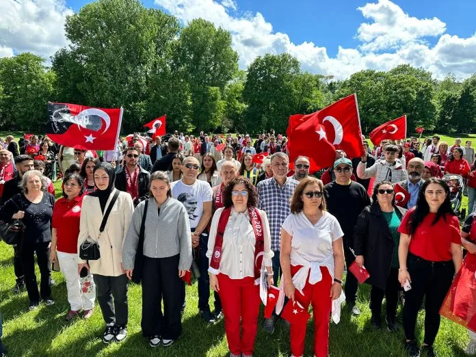 Nürnberg’de 19 Mayıs Coşkusu