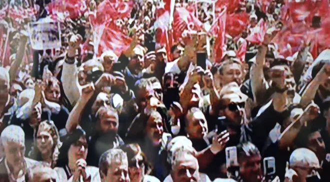 Kılıçdaroğlu’ndan CHP Genel Merkezi’nde Tarihi Dönüş Mesajı