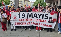 Nürnberg’de Coşkulu 19 Mayıs Yürüyüşü: “Hepimiz Atatürk’üz”