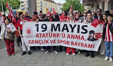 Nürnberg’de Coşkulu 19 Mayıs Yürüyüşü: “Hepimiz Atatürk’üz”