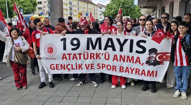 Nürnberg’de Coşkulu 19 Mayıs Yürüyüşü: “Hepimiz Atatürk’üz”