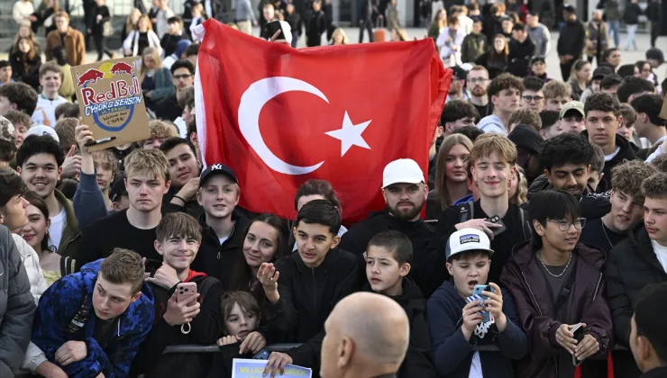 Arda Saatçi Berlin’de Kahraman Gibi Karşılandı