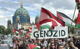 Berlin’de İsrail’in Filistin ve Lübnan’a saldırıları protesto edildi