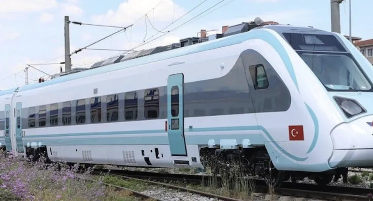 Milli hızlı tren saatte 240 kilometre hıza ulaştı