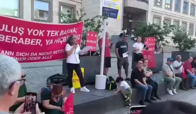 Stuttgart’ta CHP Kurultayı’nın iptal kararı protesto edildi
