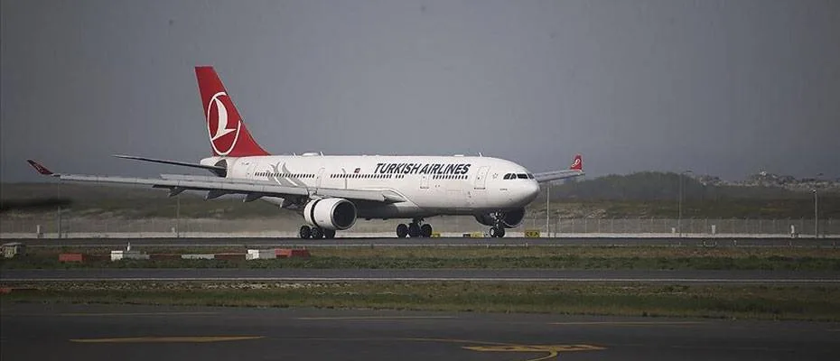 THY’nin yolcuları duman nedeniyle tahliye edildi