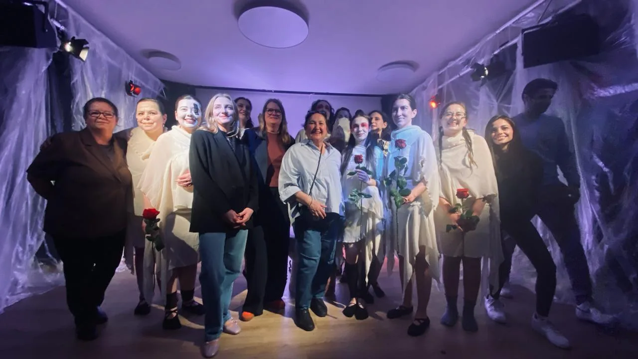 Berlin’de Feminist Tiyatrodan Güçlü Mesaj
