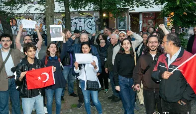 Berlinli CHP’lilerden “Mutlak Butlan” Protestosu