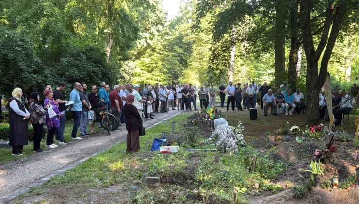 Nürnberg’de Bayram Geleneği: Kabir Ziyaretinde Duygu Dolu Anlar
