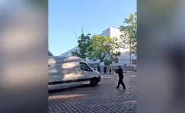 Polis Rheinmetall şirketini protesto etmek isteyen aktivistlere silah çekti