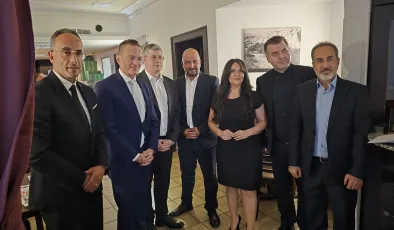 Münih Türk Basınının Duayeni Orhan Tinengin Saygıyla Anıldı