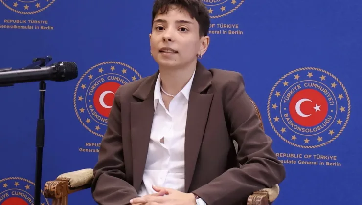 Türkolog Iraz Gülbay:“Dil, varlığın evidir”