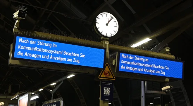 Almanya’da telsiz arızası nedeniyle ülke genelinde tren seferleri durduruldu