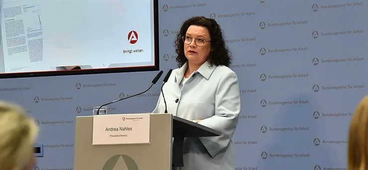Almanya’da İşsizlik Geriledi, Nitelikli İş Gücü Açığı Sürüyor