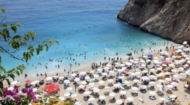 Antalya’da Dumansız Plaj uygulaması başlatıldı