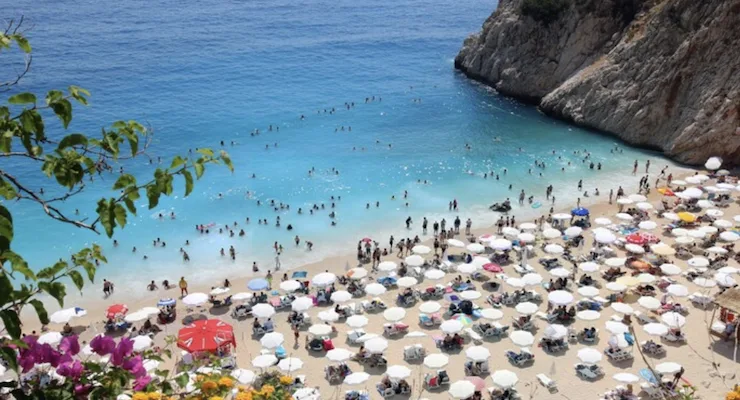 Antalya’da Dumansız Plaj uygulaması başlatıldı