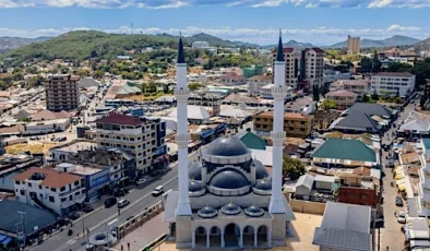 Tanzanya’da Osmanlı mimarisiyle bir cami
